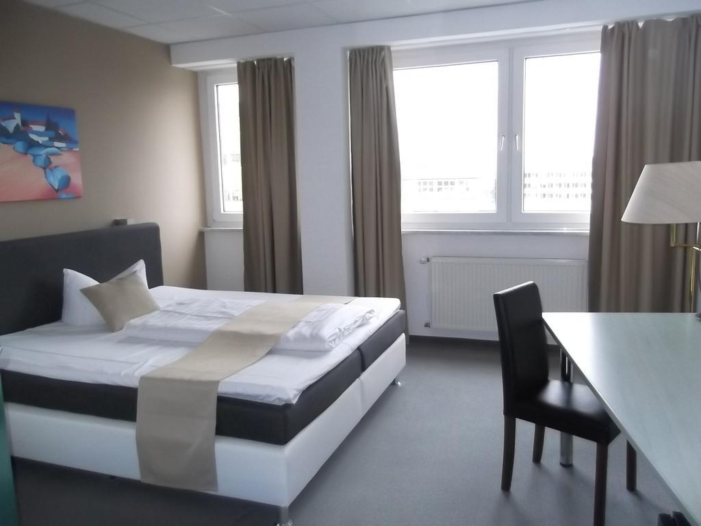 Businesshotel & Appartements Stuttgart-Vaihingen Exterior photo